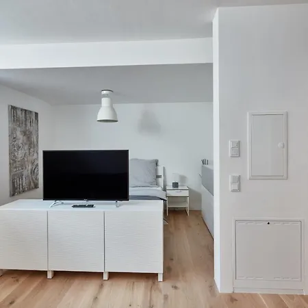 Apartman Home's *