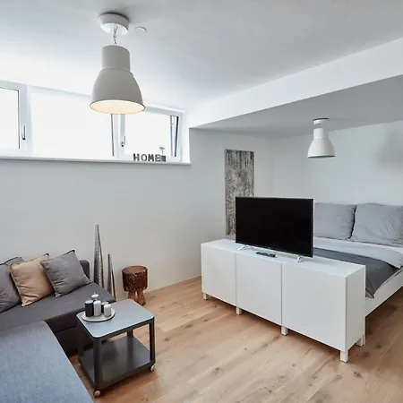 Home's Apartman *